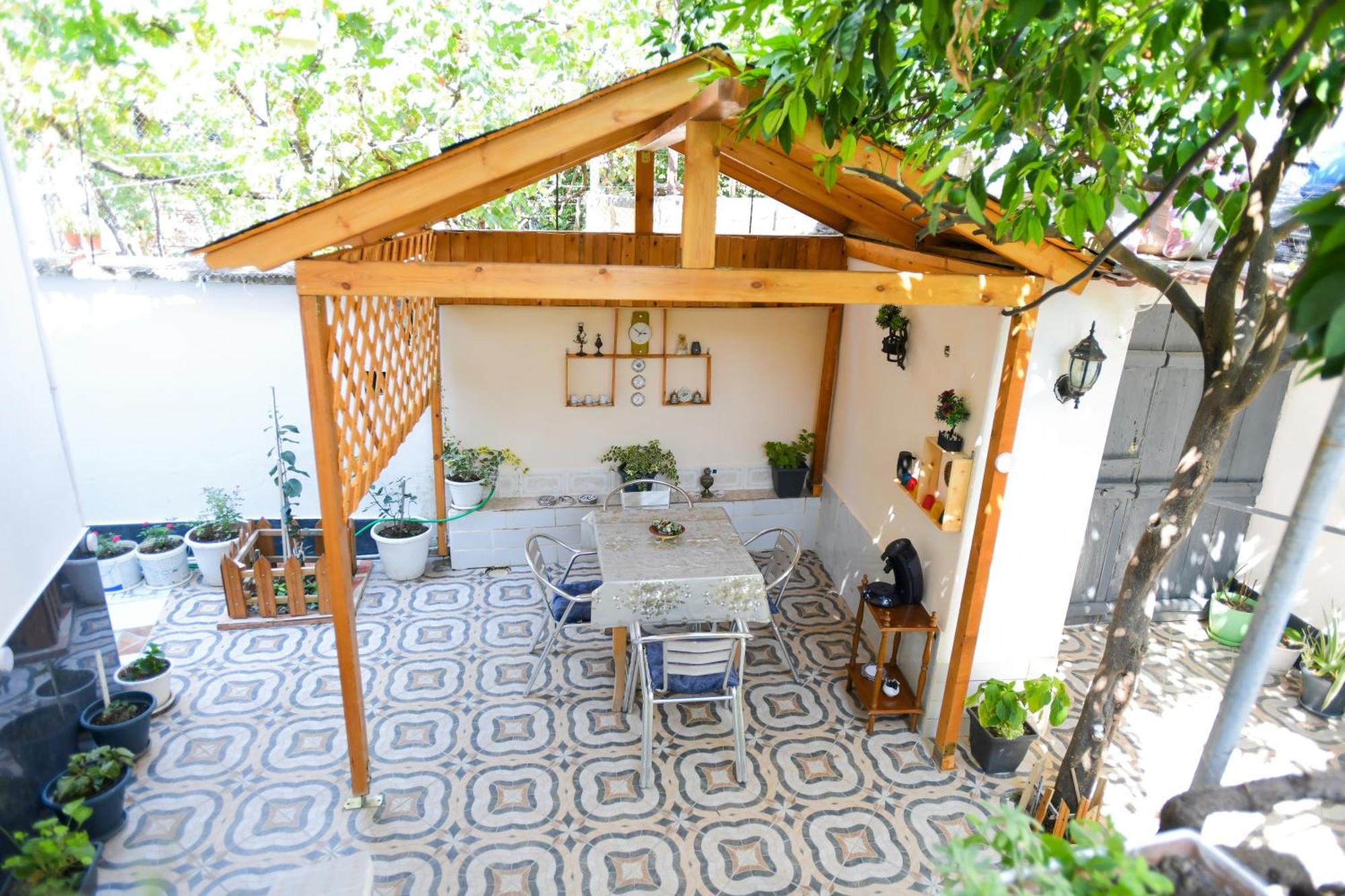 Guest House Flowers Berat Exterior foto